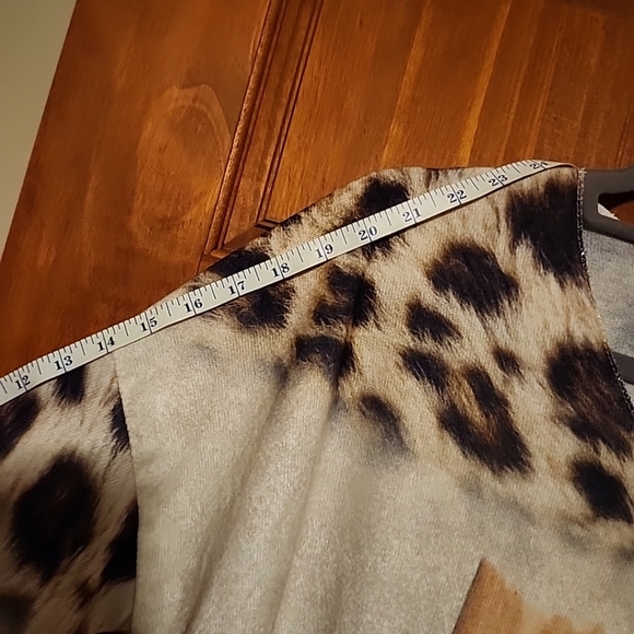 Via Vitale Woman's Size SP oversized soft fleece top w high heel, 💋 graphics - Picture 5 of 11